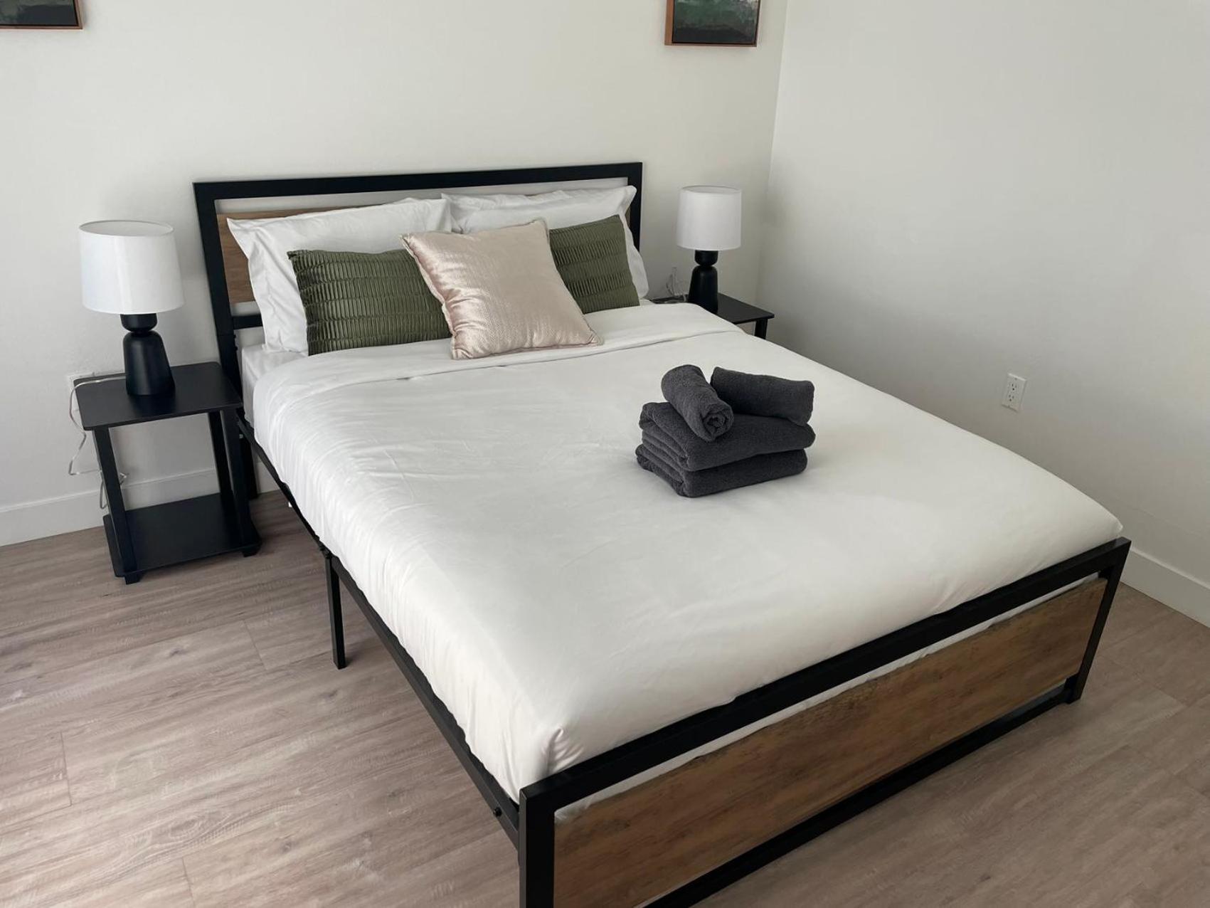 לוס אנג'לס Elegant Retreat In The Heart Of La, Discover Your Lavish Hideaway מראה חיצוני תמונה
